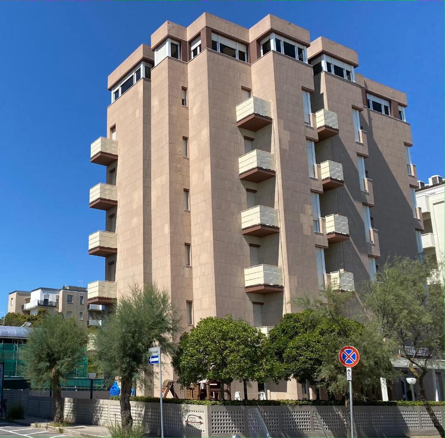 Hotel Nettuno 페자로 외부 사진