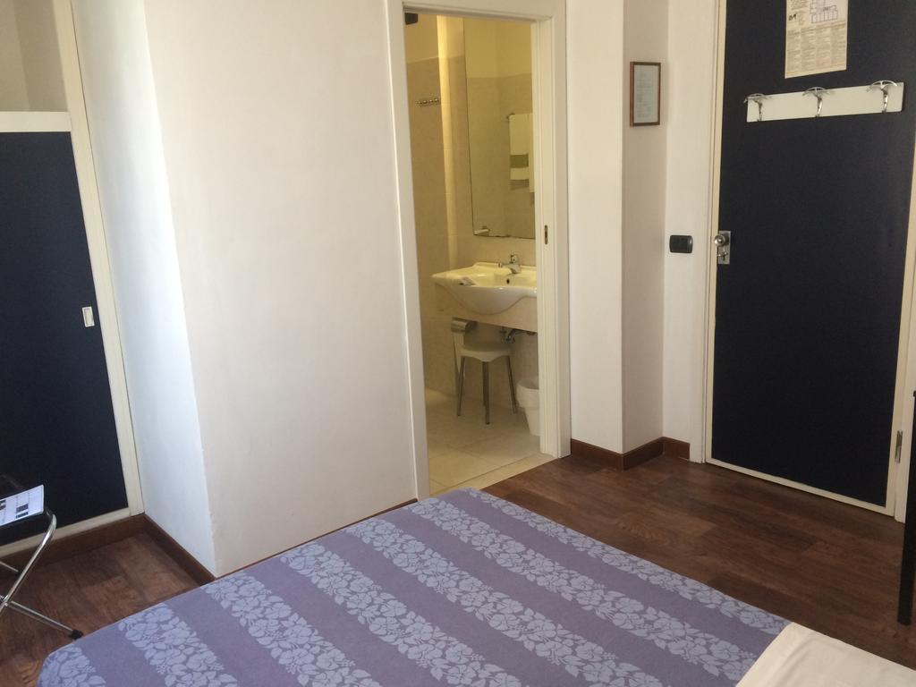 Hotel Nettuno 페자로 외부 사진