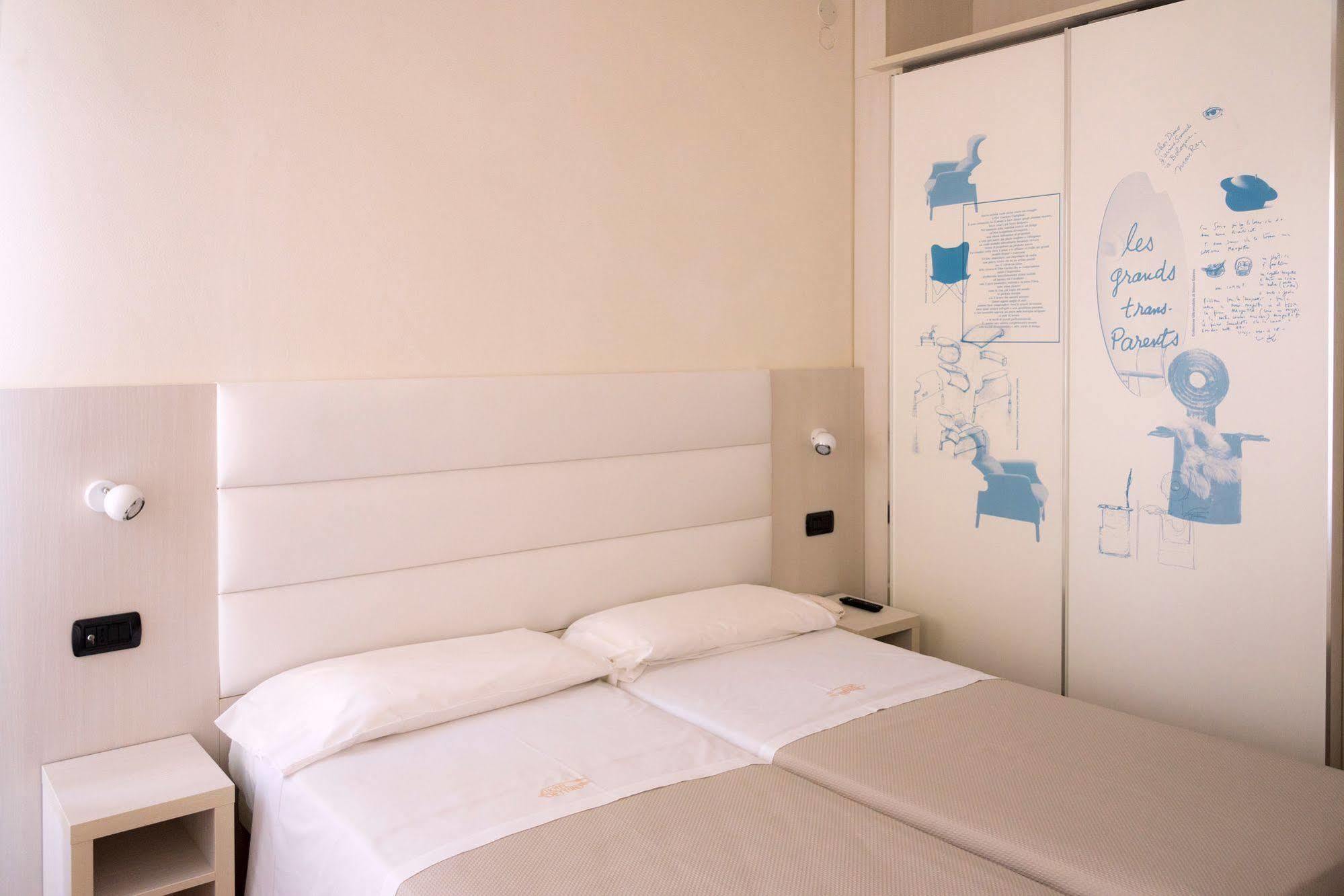 Hotel Nettuno 페자로 외부 사진