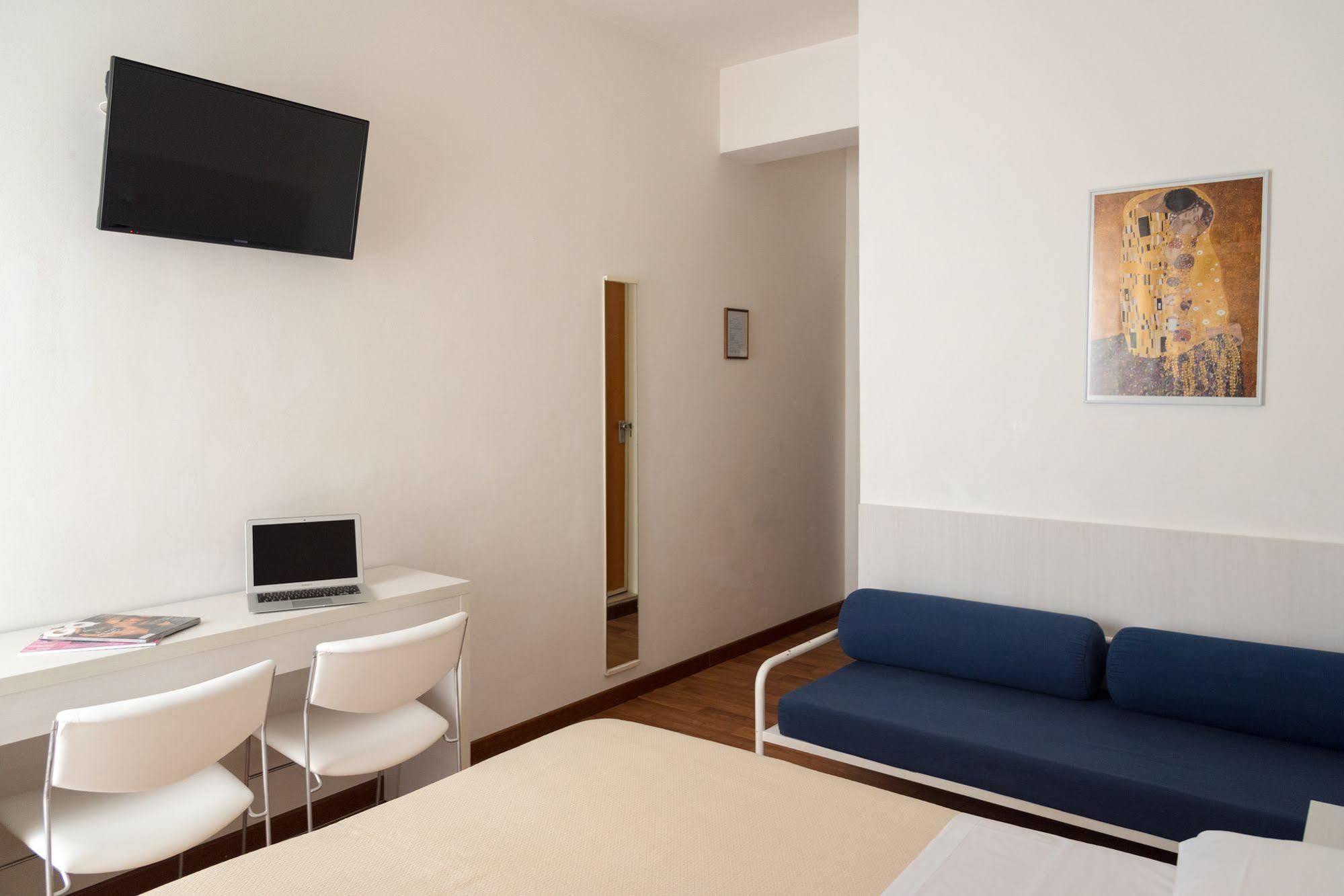 Hotel Nettuno 페자로 외부 사진