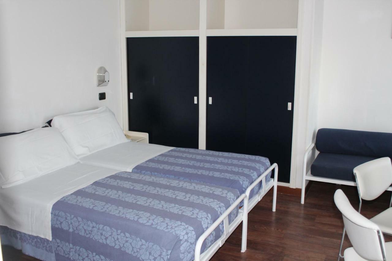 Hotel Nettuno 페자로 외부 사진