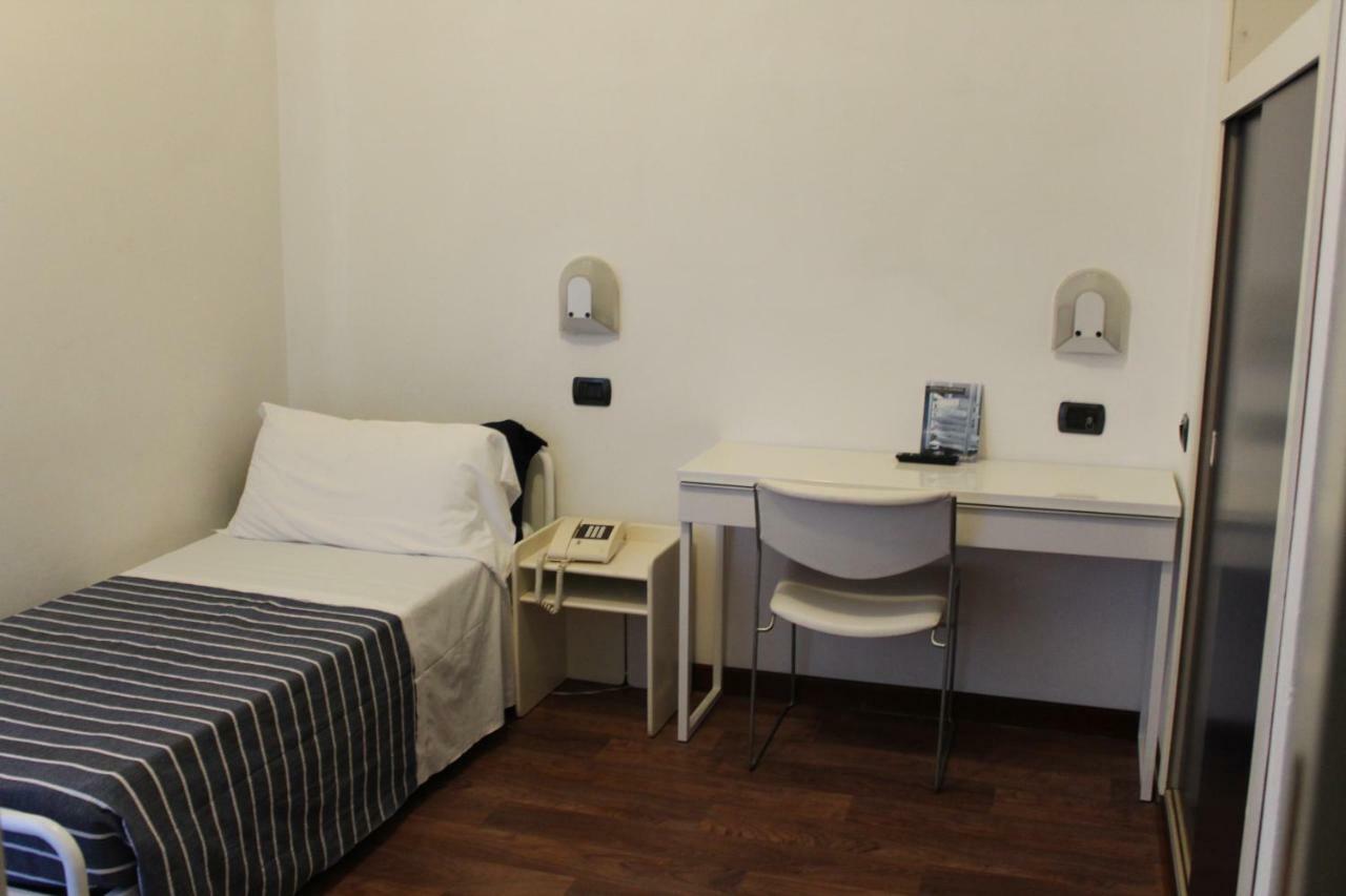 Hotel Nettuno 페자로 외부 사진